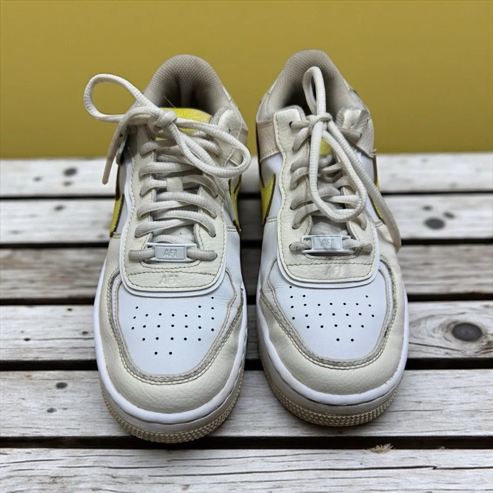 Nike see pictures